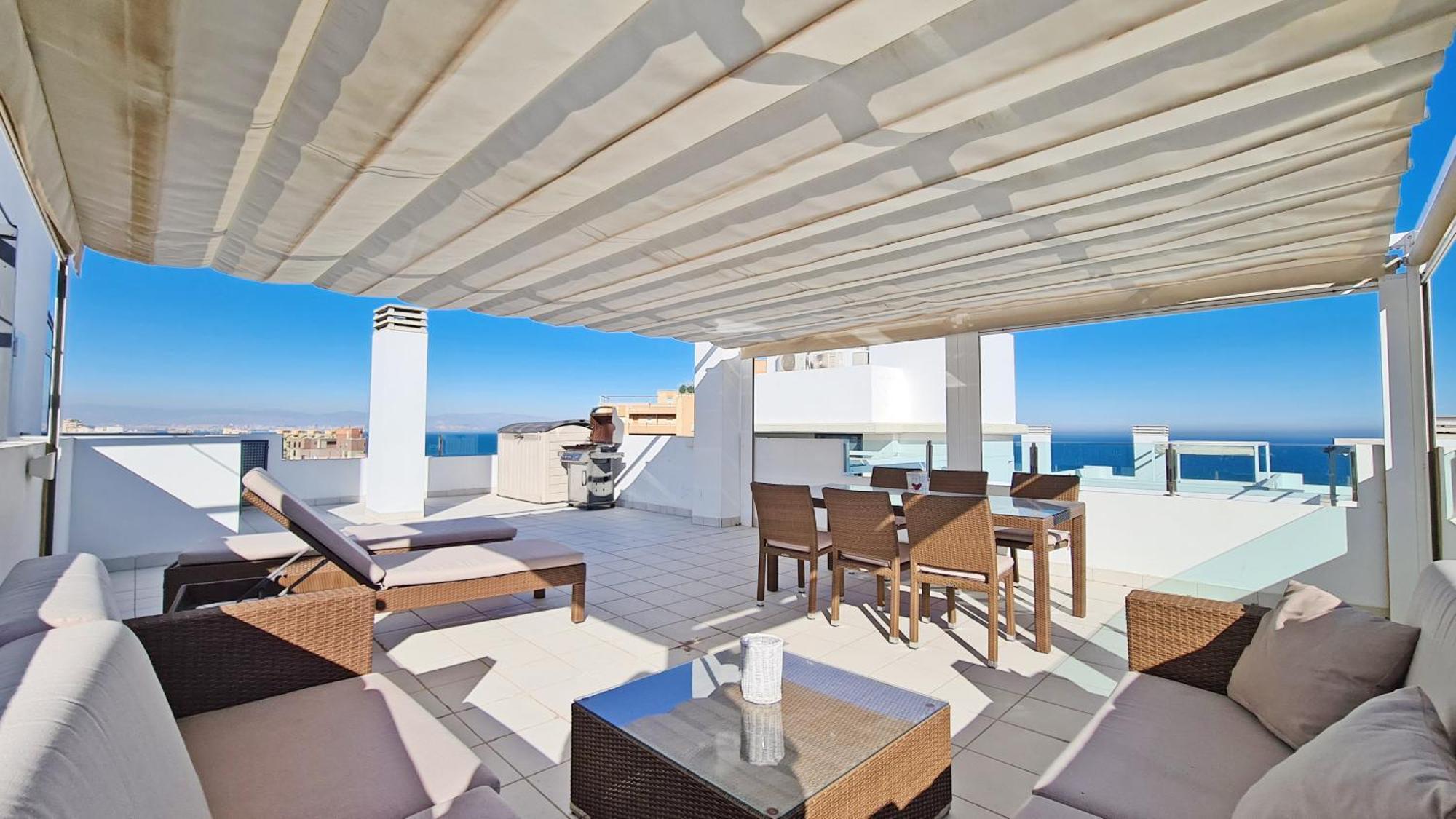 Beachfront Luxury Apartments By Nras 아레날레스 델 솔 객실 사진